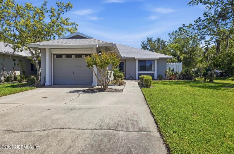 10 Lake Forest Cir, Palm Coast, FL 32137