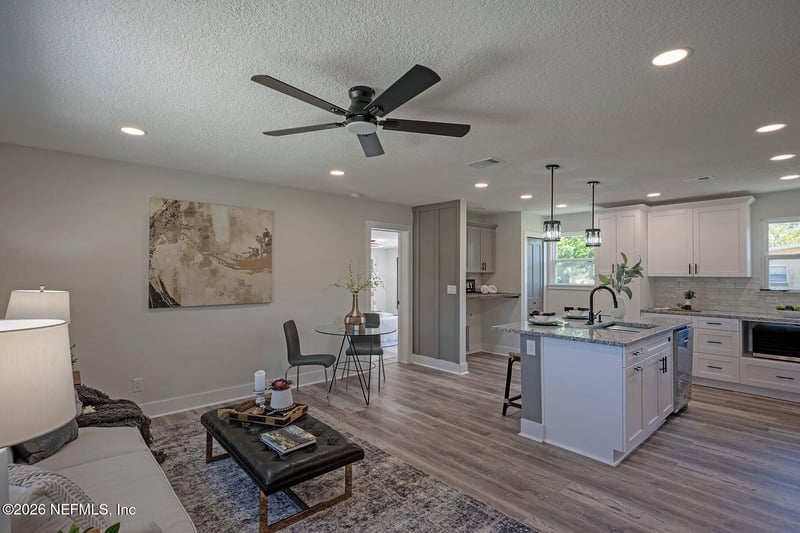 740 Bonita Rd, Atlantic Beach, FL 32233