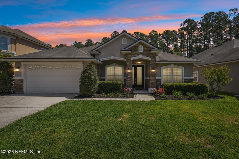 160 Woodcross Dr, St Johns, FL 32259