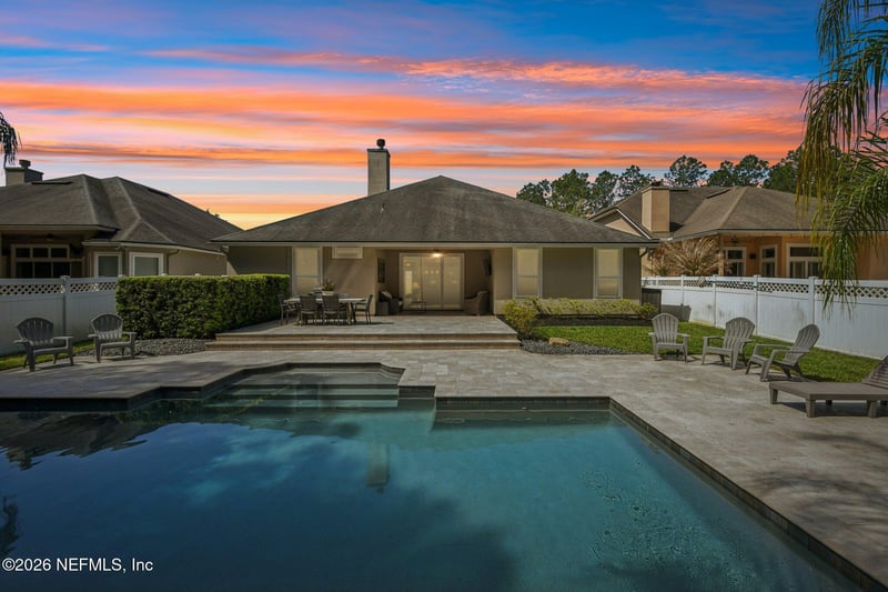 160 Woodcross Dr, St Johns, FL 32259