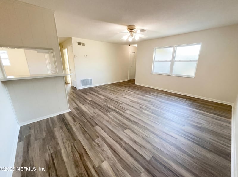 6065 Caprice Dr, Jacksonville, FL 32244