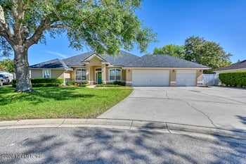 144 Oakwood Plantation Dr, Fleming Island, FL 32003