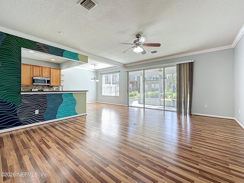 4221 Clybourne Ln, Jacksonville, FL 32216