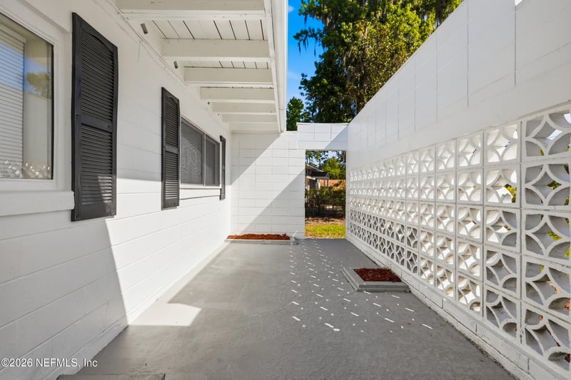 10704 Tulsa Rd, Jacksonville, FL 32218