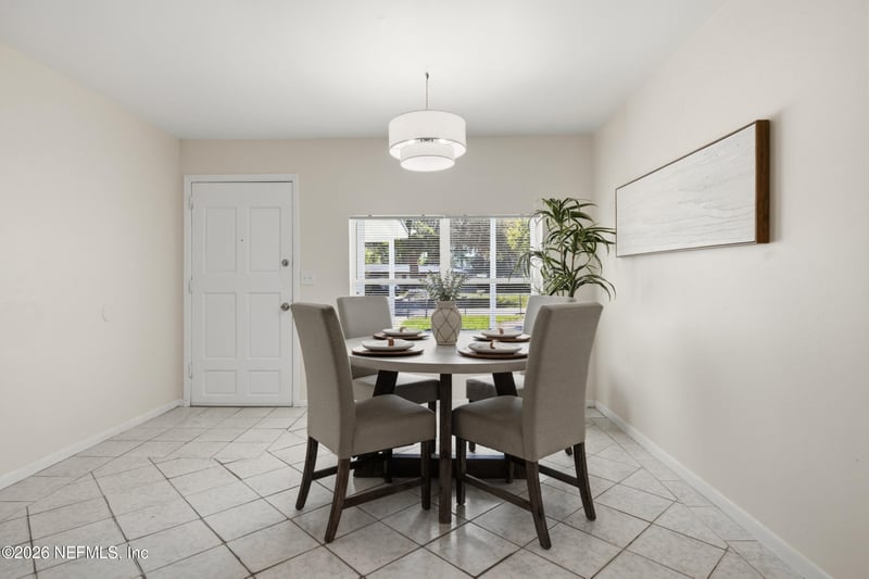 10704 Tulsa Rd, Jacksonville, FL 32218