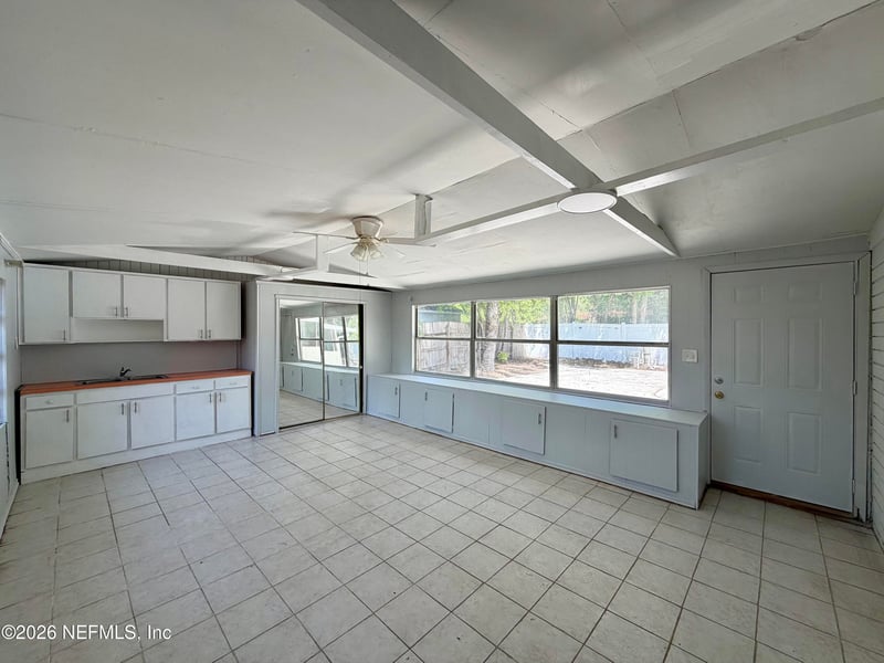 2421 St Leger Dr, Jacksonville, FL 32208