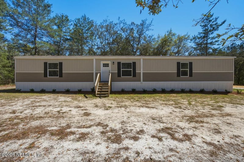 326 Gloria Ave, Interlachen, FL 32148