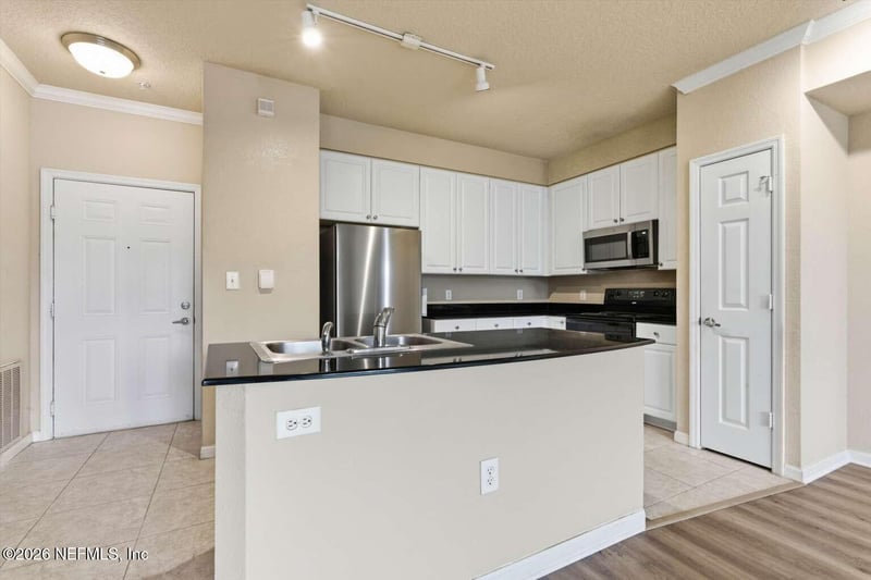 8539 Gate Pw #9303, Jacksonville, FL 32216