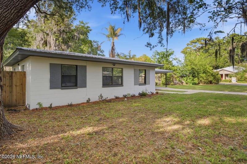 120 Oak Hill Dr, Palatka, FL 32177