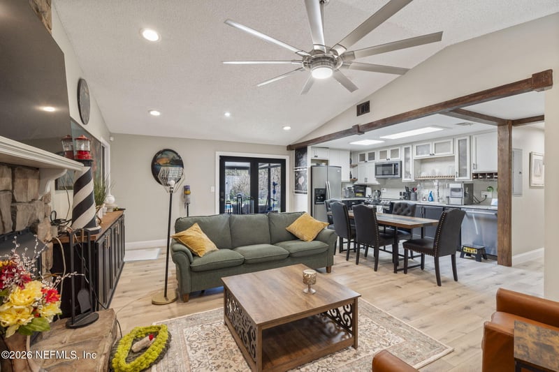 5919 Pueblo Ct, Jacksonville, FL 32244