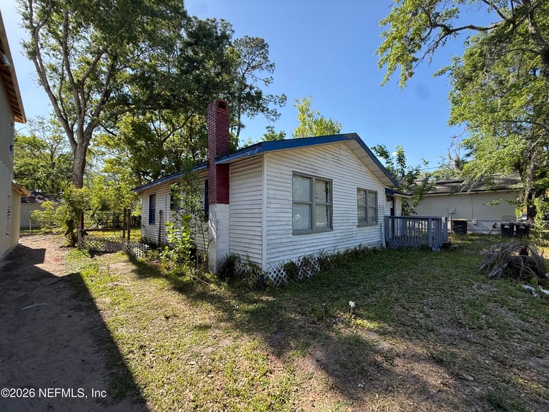 1214 Pangola Dr, Jacksonville, FL 32205