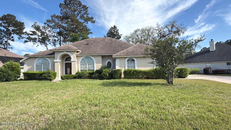 2826 Sweetholly Dr, Jacksonville, FL 32223
