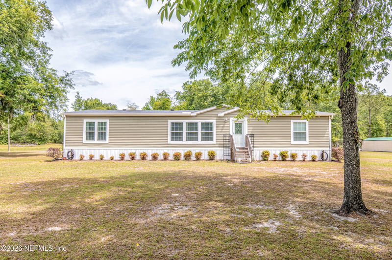 13709 Katie Johnson Ln, Sanderson, FL 32087