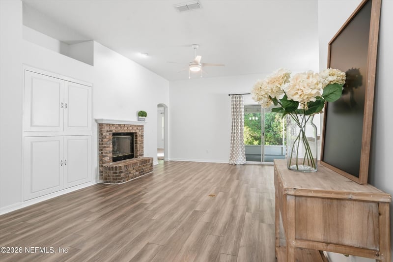 717 Lockwood Ln, St Johns, FL 32259