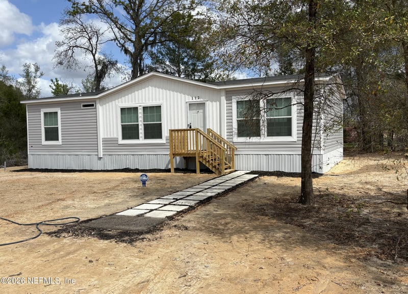 112 Highland Dr, Hawthorne, FL 32640