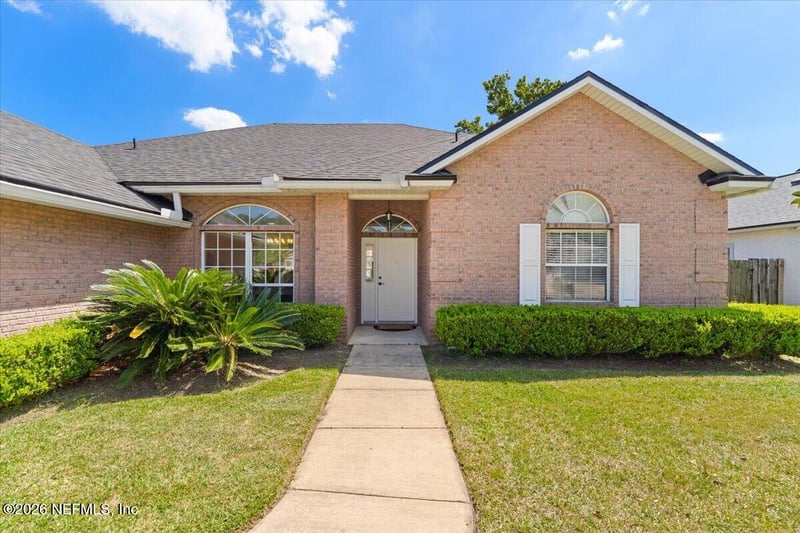 4956 Grand Lakes Dr, Jacksonville, FL 32258