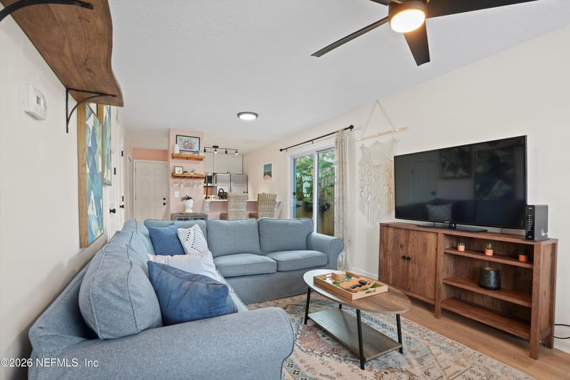 537 6th Ave, Jacksonville Beach, FL 32250