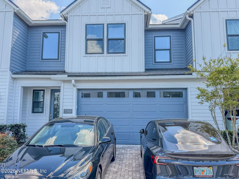 11368 Newtonian Blvd, Jacksonville, FL 32256