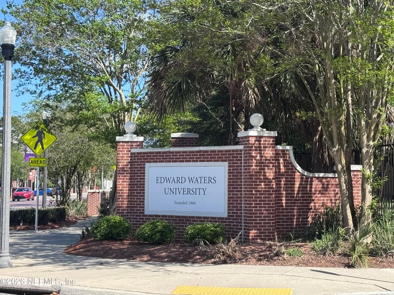 Powhattan St, Jacksonville, FL 32209