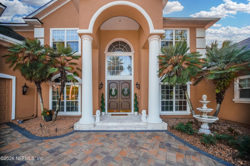 1326 Charter Ct, Jacksonville, FL 32225