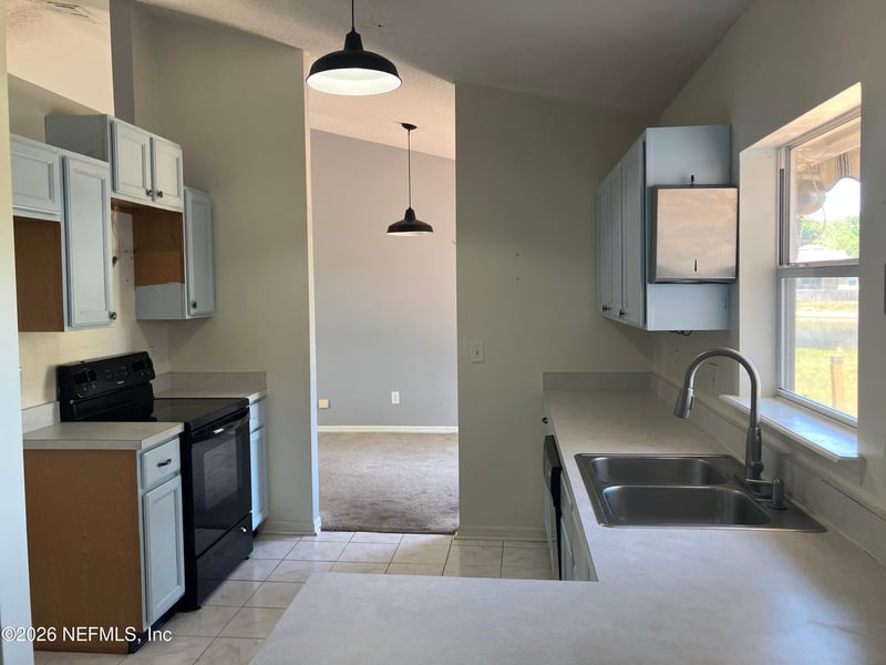 3103 Fox Squirrel Dr, Orange Park, FL 32073