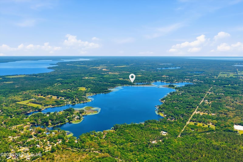 163 Sunny Ln, Pomona Park, FL 32181