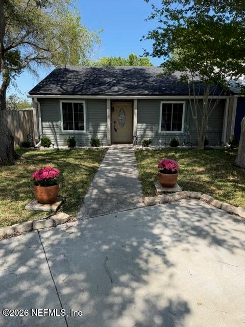 582 Aquatic Dr, Atlantic Beach, FL 32233