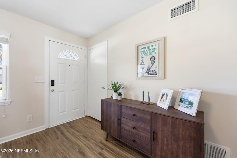 416 Driftwood Rd, Neptune Beach, FL 32266