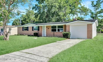 5013 Chivalry Dr, Jacksonville, FL 32208