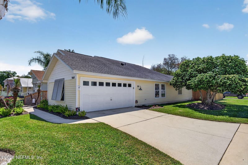 960 Theodore Ave, Jacksonville Beach, FL 32250