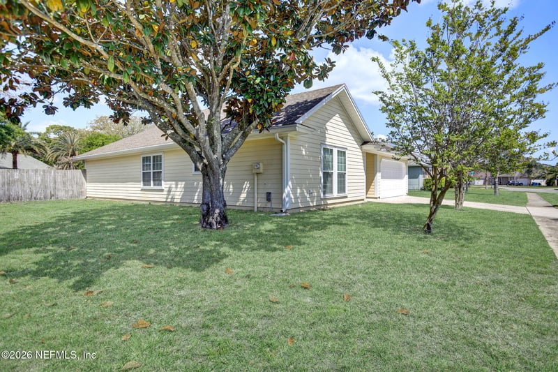 1090 Tolkien Ln, Jacksonville, FL 32225
