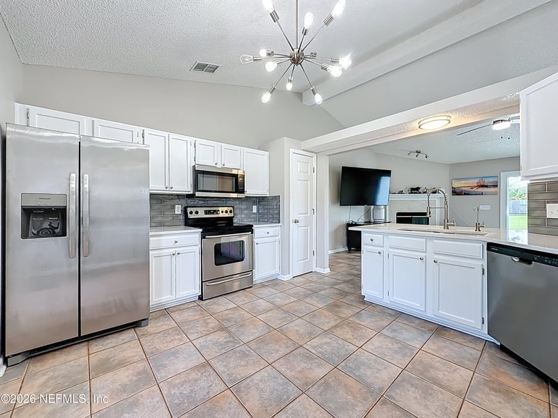 12351 Shaky Leaf Ct, Jacksonville, FL 32224