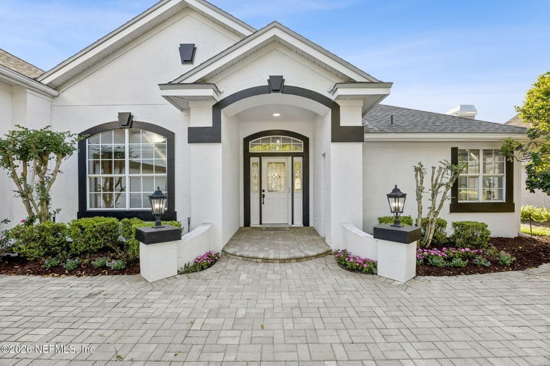 3817 Michaels Landing Cir, Jacksonville, FL 32224