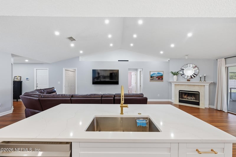 10251 Trevor Creek Dr, Jacksonville, FL 32257