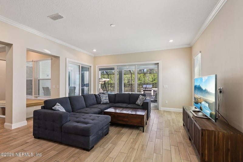 533 Caribbean Pl, St Johns, FL 32259