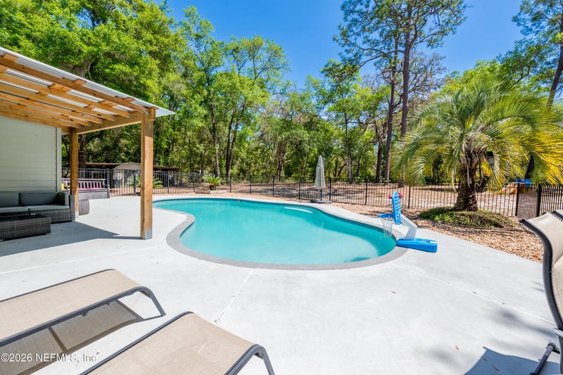 6519 Neale Rd, Melrose, FL 32666