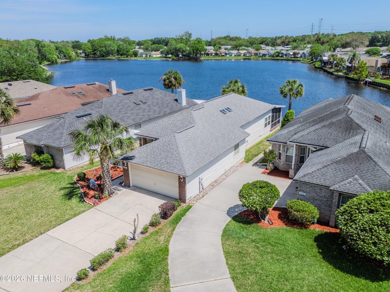 3925 Arbor Lake Dr, Jacksonville, FL 32225