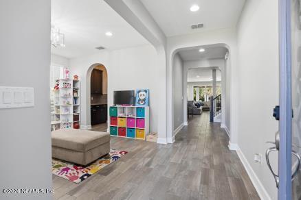 48 Lacaille Ave, St Johns, FL 32259