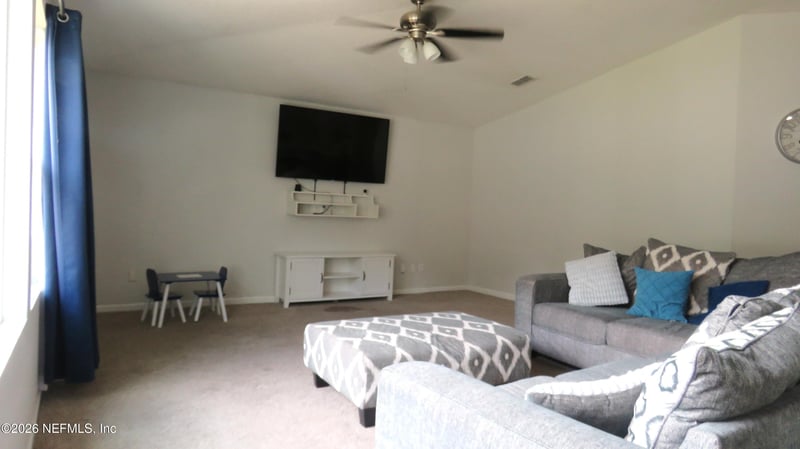 8566 Thad Ct, Jacksonville, FL 32210