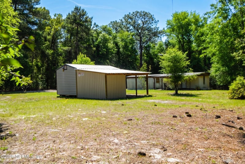 111 Lime Ave, Pomona Park, FL 32181