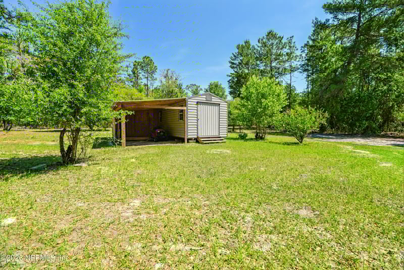 111 Lime Ave, Pomona Park, FL 32181