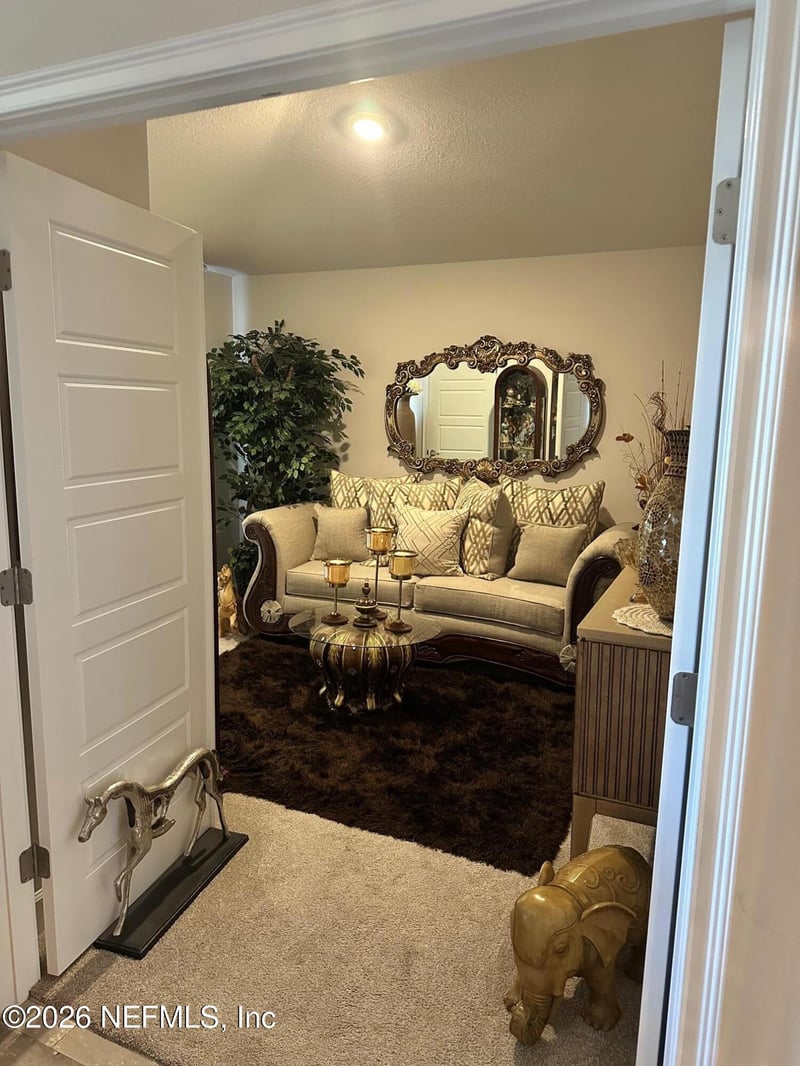 8551 Helmsley Blvd, Jacksonville, FL 32219