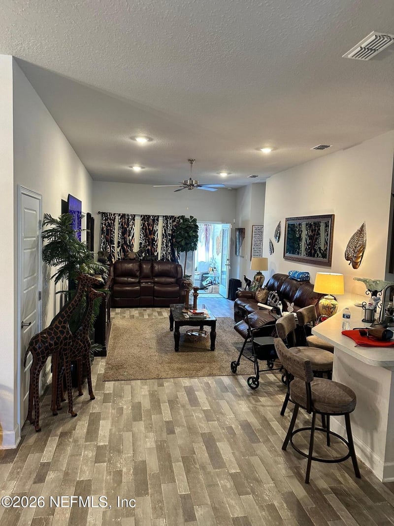 8551 Helmsley Blvd, Jacksonville, FL 32219