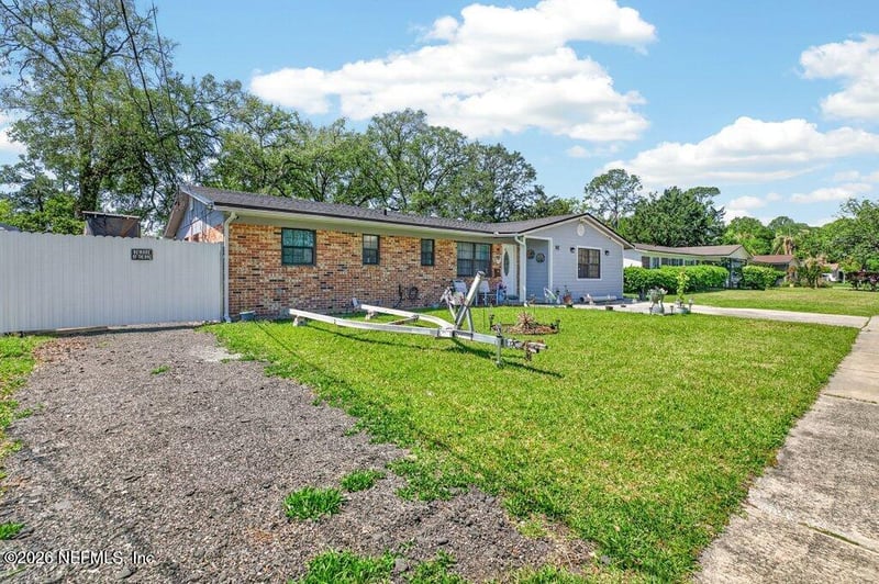 5656 Fargo Dr, Jacksonville, FL 32207