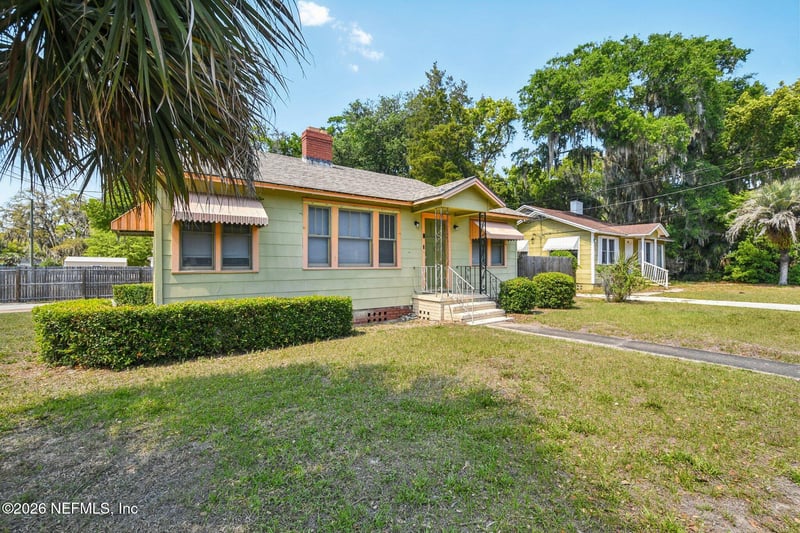 395 Duray Ct, Jacksonville, FL 32208