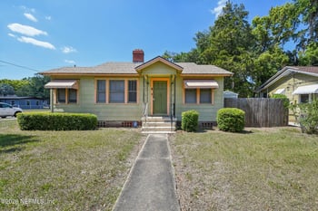 395 Duray Ct, Jacksonville, FL 32208