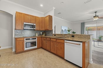 1640 Summerdown Way, St Johns, FL 32259