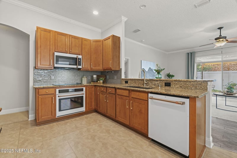 1640 Summerdown Way, St Johns, FL 32259