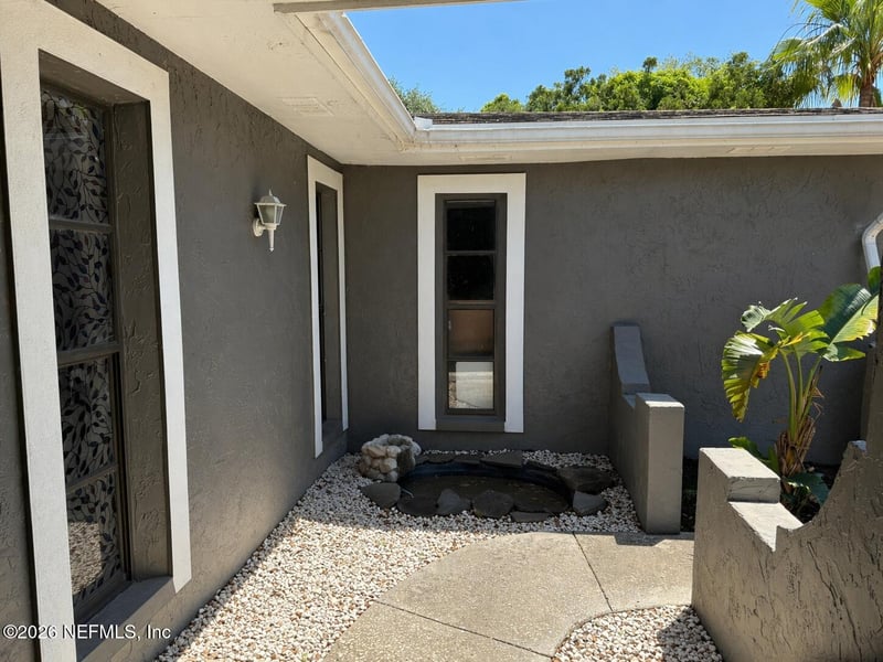 1291 Raleigh Ct, Tarpon Springs, FL 34689