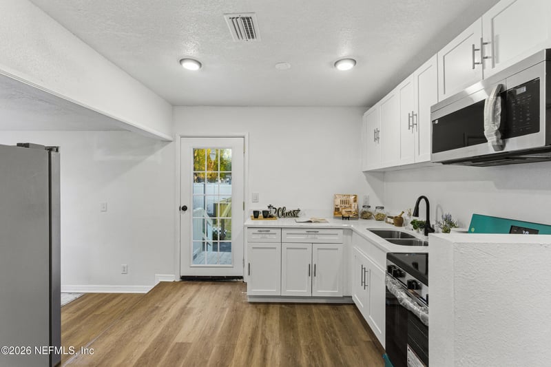 2892 Gilmore St, Jacksonville, FL 32205